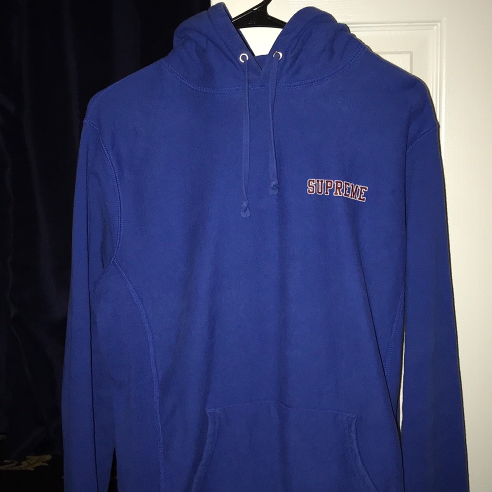 Supreme hoodie !!!